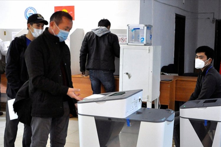 Kırgızistan yeni cumhurbaşkanını seçmek için 10 Ocak'ta sandık başına gidiyor