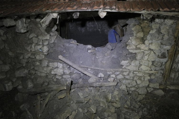 Kalecik ilçesinde deprem sonrasında hasar tespit çalışmaları
