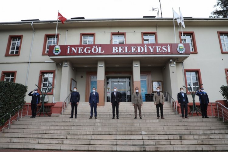 Bursa İnegöl Belediyesi'nde yeni hafta İstiklal Marşı ile başladı
