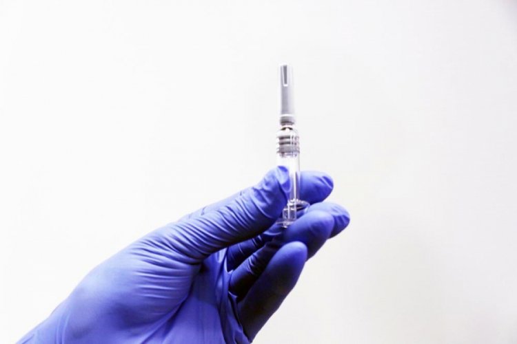 İran AstraZeneca aşısı alacak