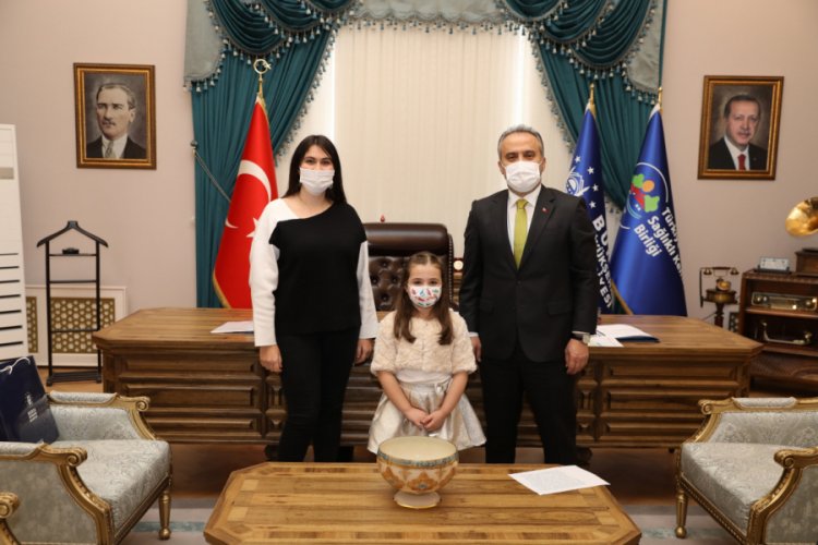 Bursa'nın minik yeteneği&nbsp;Beren Eker'den Başkan Aktaş'a ziyaret