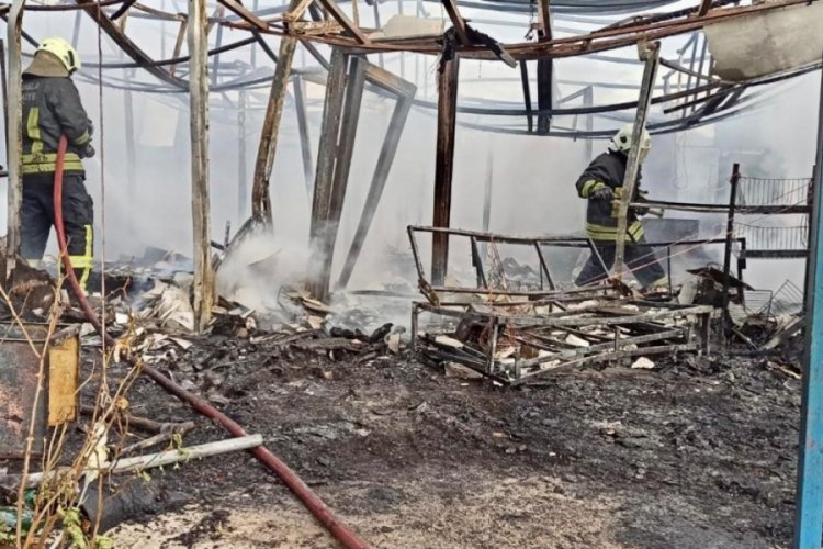 Marmaris Değirmenyanı'nda prefabrik ev tamamen yandı