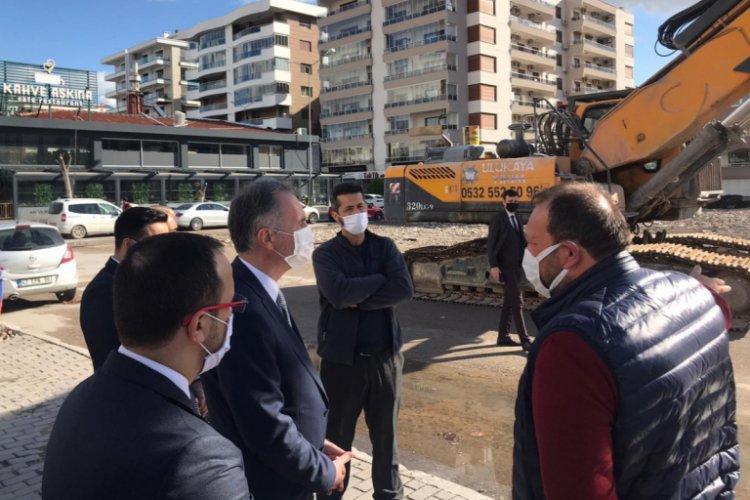 Bursa İnegöl Belediye Başkanı Taban deprem sonrası yapılan çalışmaları görmek için İzmir'e gitti