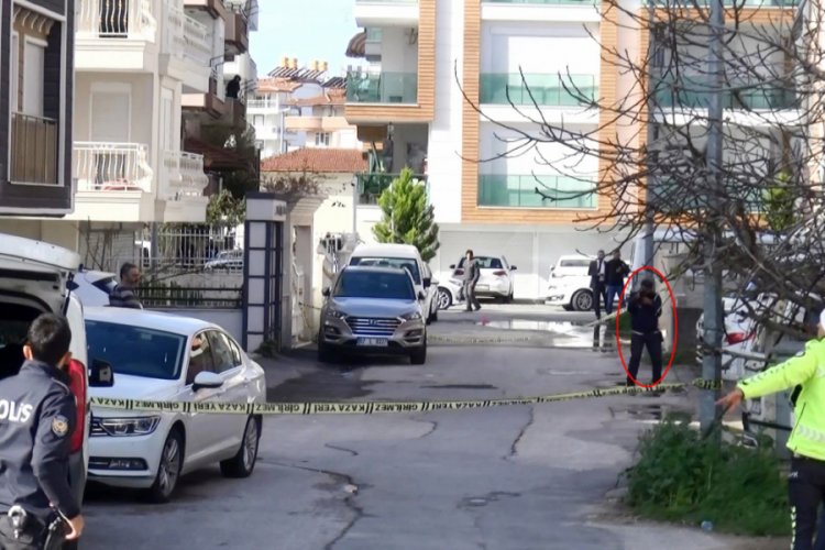 Şizofreni hastası babasını &ouml;ld&uuml;r&uuml;p annesini yaraladı: Babamın &ouml;ld&uuml;ğ&uuml;n&uuml; sonradan &ouml;ğrendim