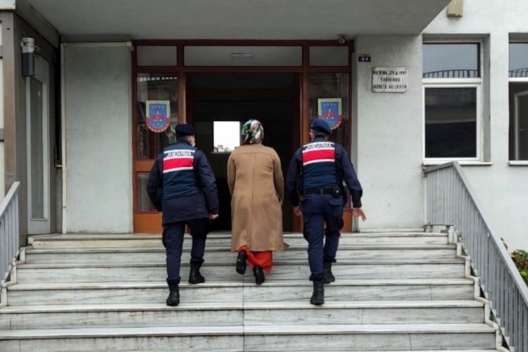 5 yıl hapis cezası olan kadın JASAT'tan ka&ccedil;amadı
