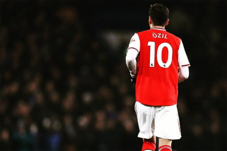 Arteta'dan Mesut &Ouml;zil a&ccedil;ıklaması: Daha bitmedi