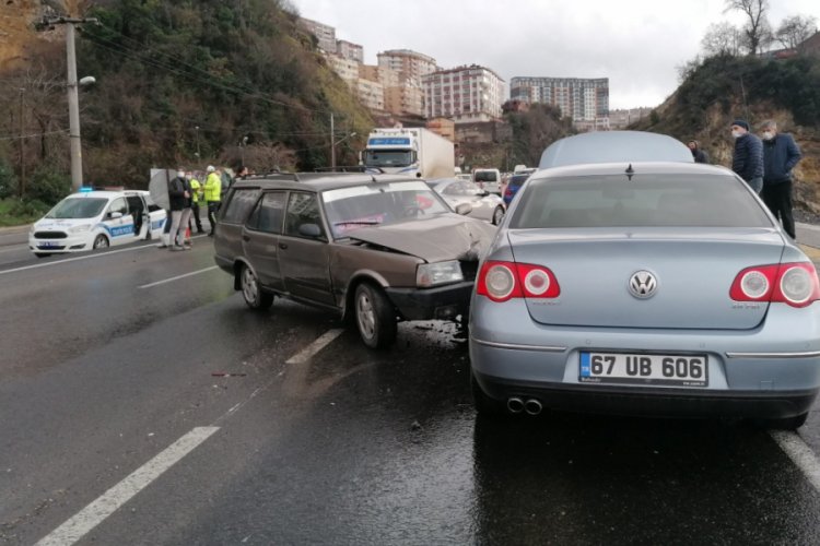 Zonguldak'ta trafiği felç eden kaza