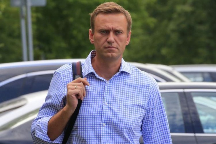 Navalny gözaltına alındı