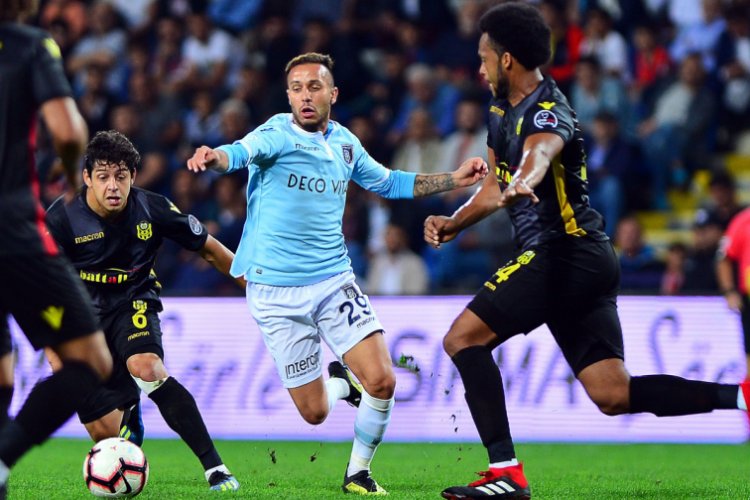 Başakşehir, Kerim Frei ile yolları ayırdı