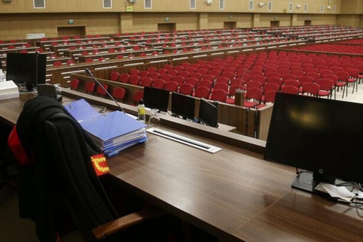 Adana'da 9 eski polisin FET&Ouml; yargılanmasına devam edildi