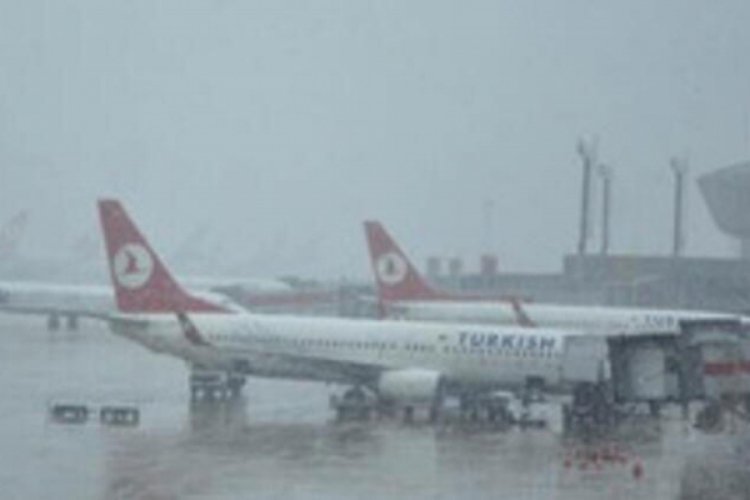 Diyarbakır'da kar nedeniyle 22 sefer iptal edildi