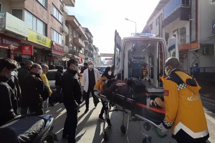 Bursa İznik'te kamyonetin çarptığı kadın yaralandı