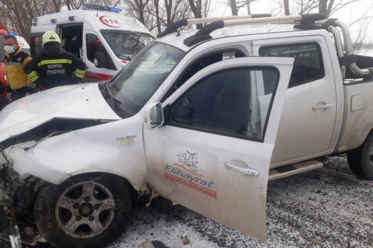 Konya'da 3 aracın karıştığı zincirleme kaza: 1 ölü, 4 yaralı