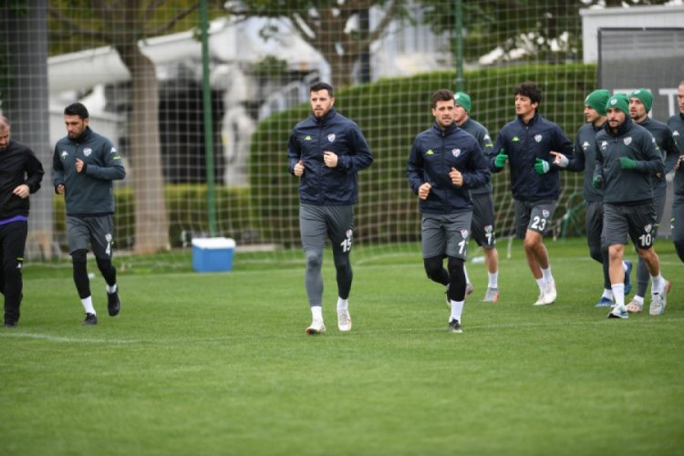 Bursaspor'da krizi yine iki başkan &ccedil;&ouml;zd&uuml;!