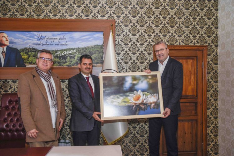 Bursa Karacabey Belediye Başkanı Özkan, Balıkesir'de temaslarda bulundu