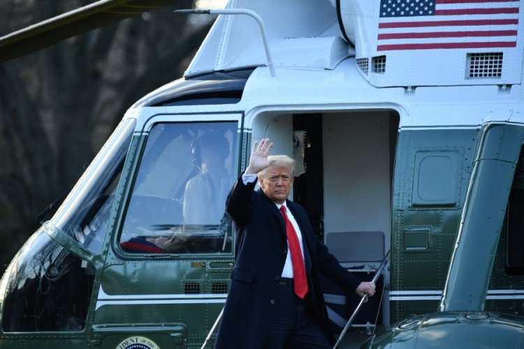 Trump Beyaz Saray'a veda etti