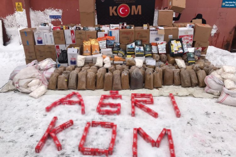 130 kilo ambalajlı, 450 kilo da a&ccedil;ık t&uuml;t&uuml;n ele ge&ccedil;irildi