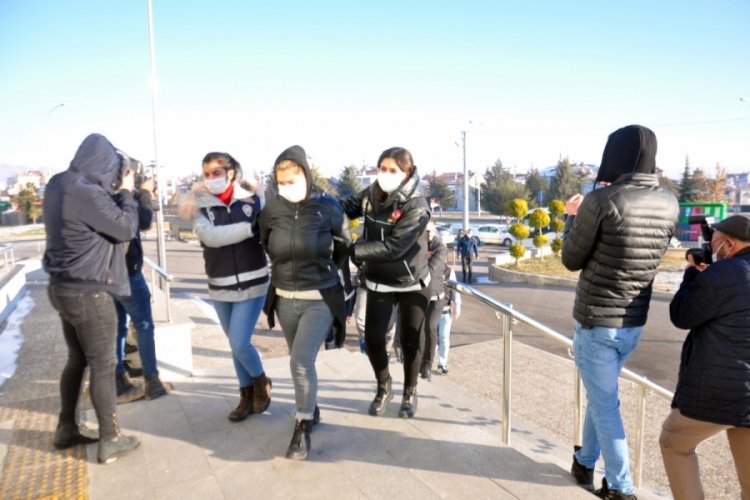 'Ana' lakaplı su&ccedil; &ouml;rg&uuml;t&uuml; lideri ayrılmak isteyenlere işkence yaptırmış