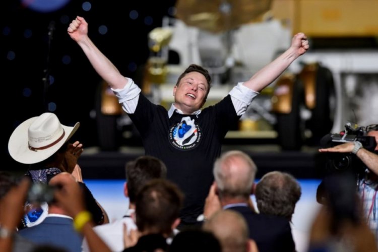 Elon Musk duyurdu: Kazanana 100 milyon dolar