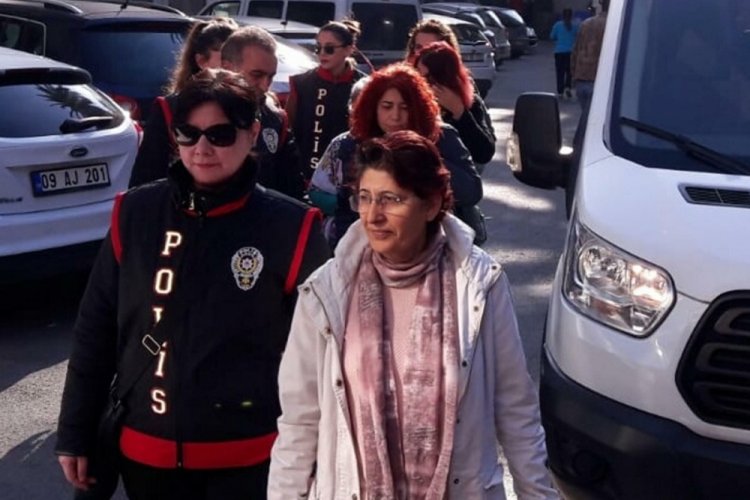 İzmir'deki Las Tesis davasında sanık kadınlar dinlendi