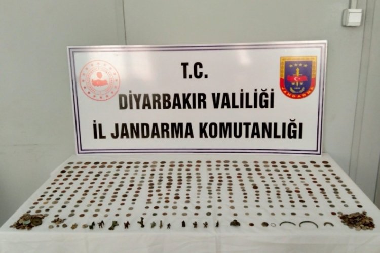 Diyarbakır'da 695 eser ele geçirildi