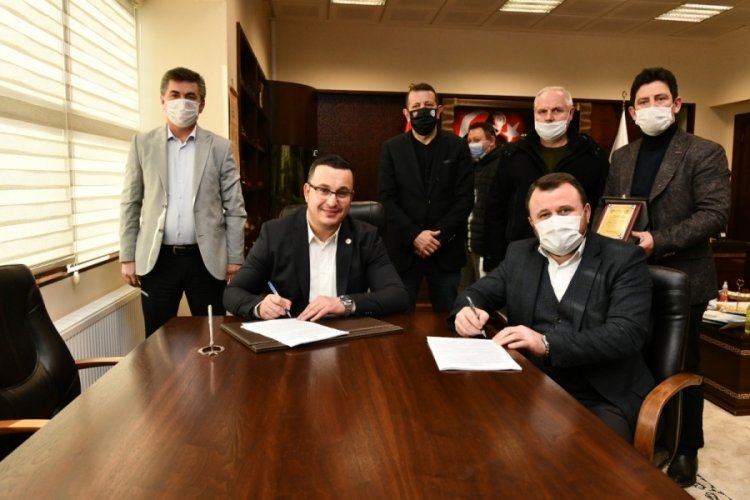 Bursa'da Mustafakemalpaşa Belediyesi toplu iş sözleşmesinde imzalar atıldı