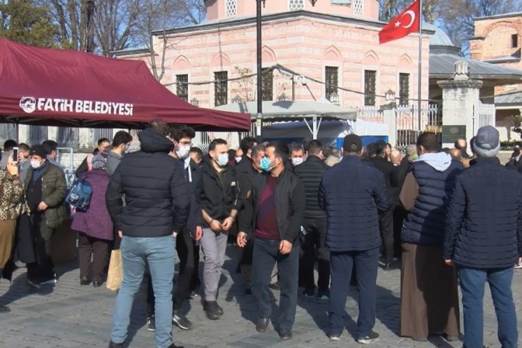 Dündar Abdülkerim Osmanoğlu için Ayasofya Camii'nde gıyabi cenaze namazı