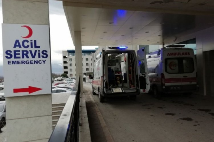 Düzce'de sobadan sızan gazdan etkilenen 4 çocuk hastanelik oldu