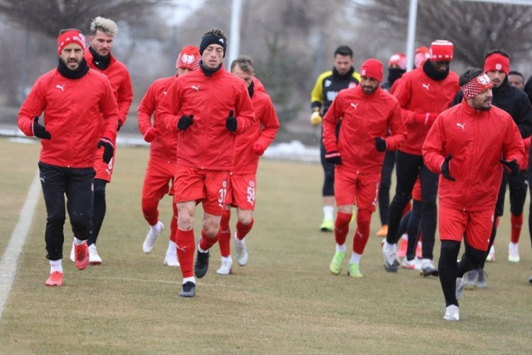 Sivasspor'da Marcelo Goiano 6 ay yok!