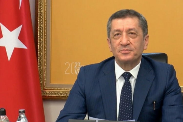 Milli Eğitim Bakanı Ziya Sel&ccedil;uk'tan uzaktan eğitim a&ccedil;ıklaması