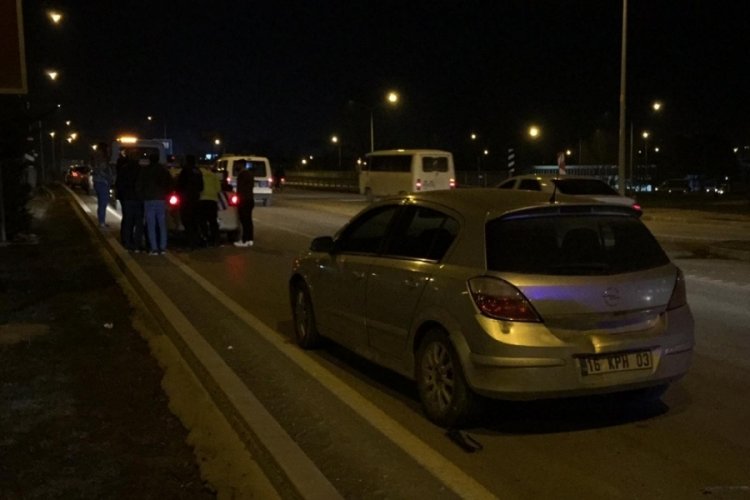 Bursa'da 6 otomobil ve bir ambulans birbirine girdi
