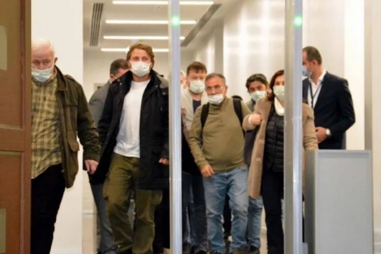 Korsan saldırısına uğrayan gemiden kurtulan 3 T&uuml;rk denizci İstanbul'da