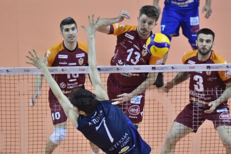 İneg&ouml;l Belediyespor,  Altekma'yı mağlup etti