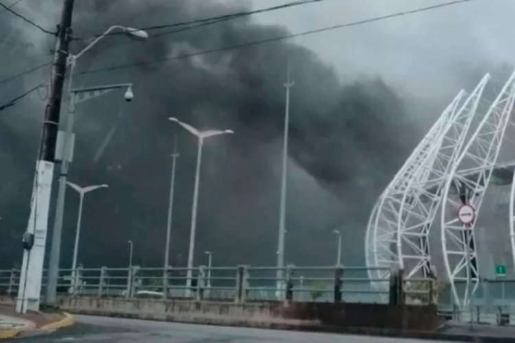 Brezilya'da stadyumda yangın &ccedil;ıktı