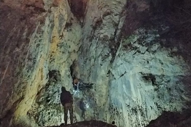 U&ccedil;urumdan d&uuml;şen &ccedil;oban hayatını kaybetti