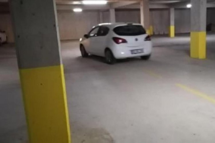 Savcının aracına not bırakınca g&ouml;zaltına alınıp serbest bırakıldı