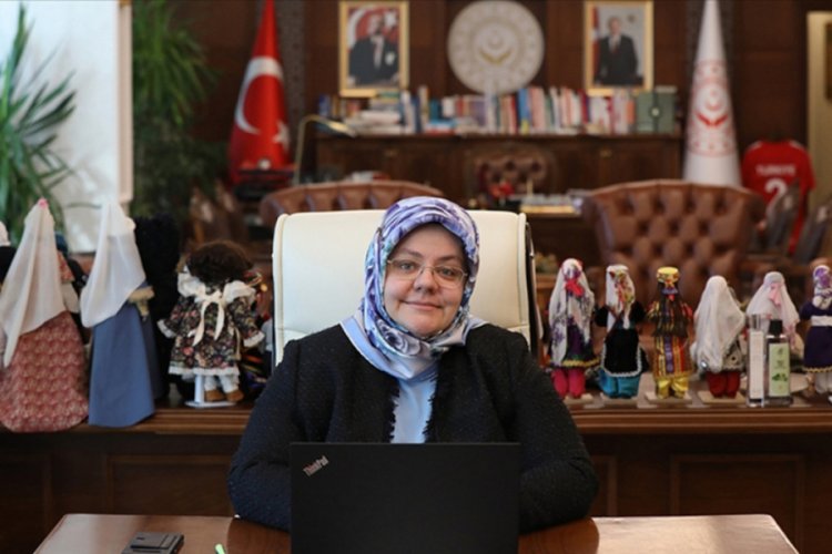 Bakan Zehra Z&uuml;mr&uuml;t Sel&ccedil;uk: Sendikalı iş&ccedil;i sayımız 2 milyonu aştı