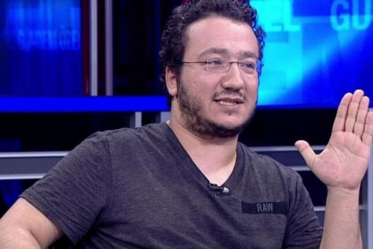 'Koronavir&uuml;s T&uuml;rklere bulaşmaz' diyen Oytun Erbaş program sunacak