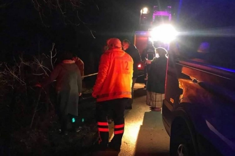 İşten d&ouml;nerken kaza ge&ccedil;irdiler: 2 &ouml;l&uuml;, 1 yaralı