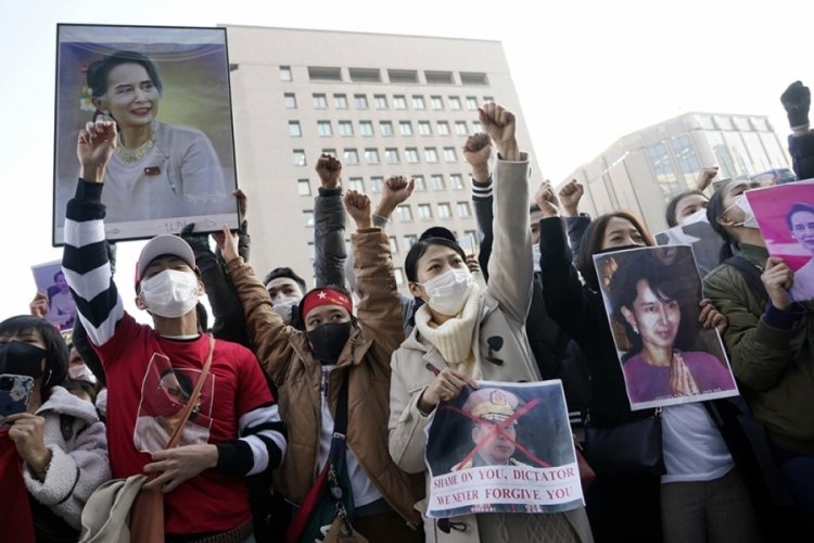 Myanmar'daki askeri darbe Japonya'da protesto edildi