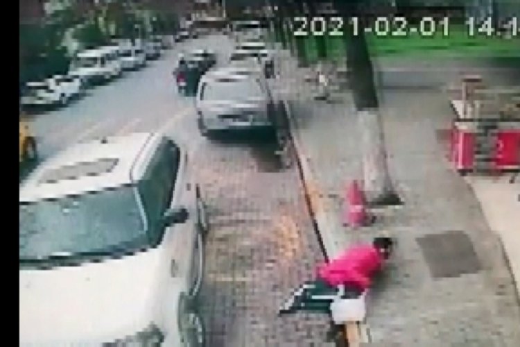 İş insanı l&uuml;ks aracına binerken saldırıya uğradı