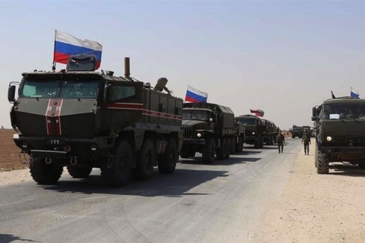 Esad rejimi ile YPG'nin &ccedil;atıştığı Kamışlı'ya Rusya'dan takviye destek