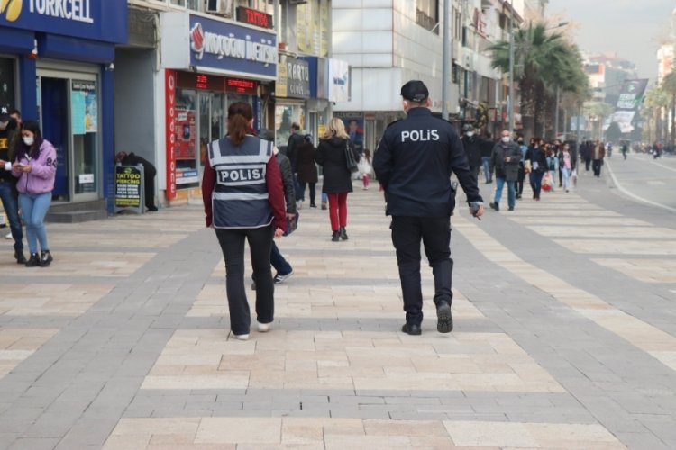 Pandemi kurallarına uymayan 35 kişiye 31 bin 500 lira ceza