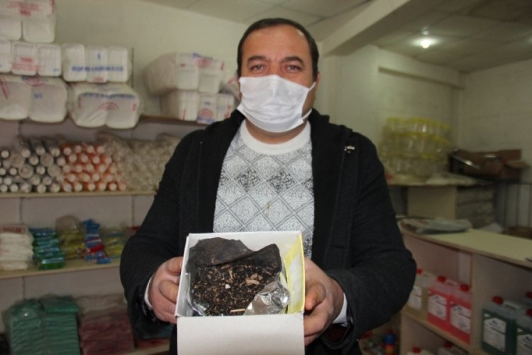 Paket &ccedil;aydan hayvan g&uuml;bresi &ccedil;ıktı!