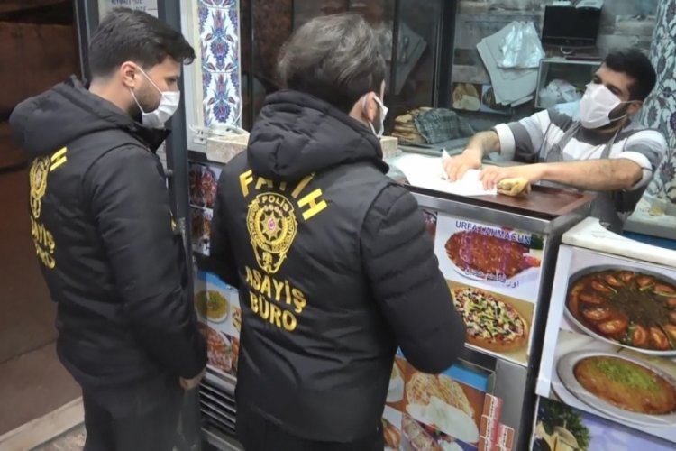 Kul&uuml;p lokalinde polis baskını