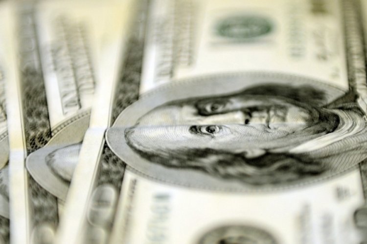 Dolar ve altın geriledi