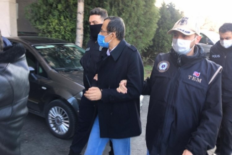 FET&Ouml;'den g&ouml;zaltına alınan generaller adliyede