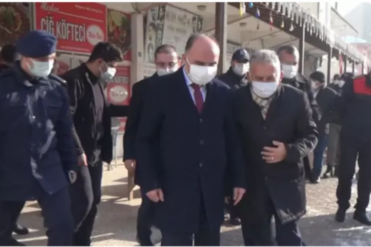 Kayseri Valisi, depremle ilgili a&ccedil;ıklama yaptı