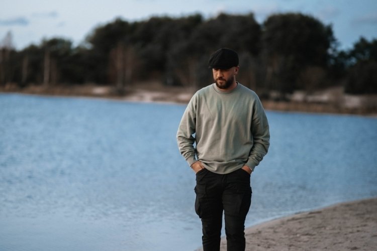 Samet Nohut Aşk Makamı'nı m&uuml;zik severlerin beğenisine sunuyor