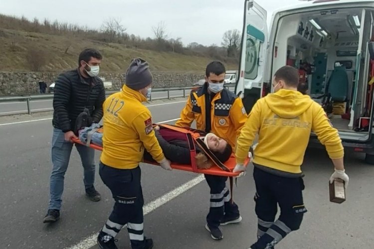 Kontrolden &ccedil;ıkan otomobil takla attı